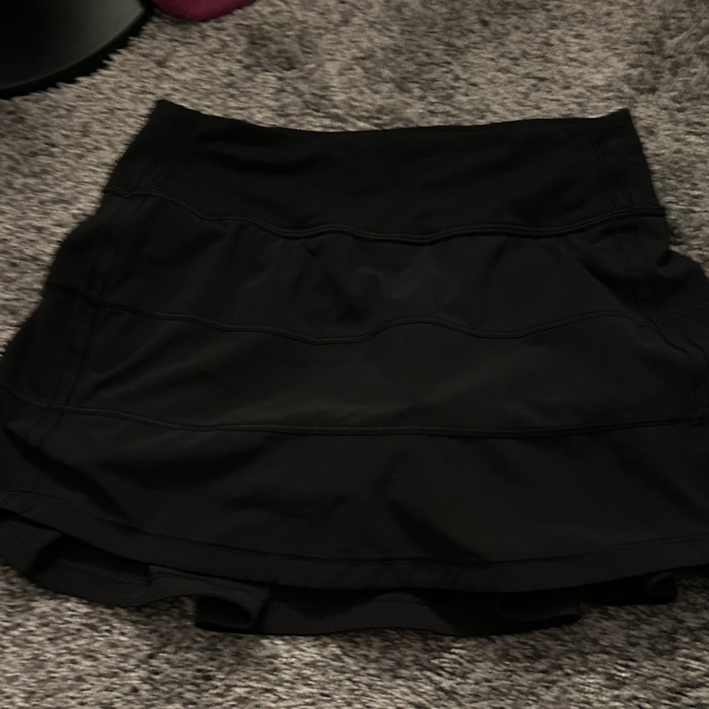 Lululemon skirt black